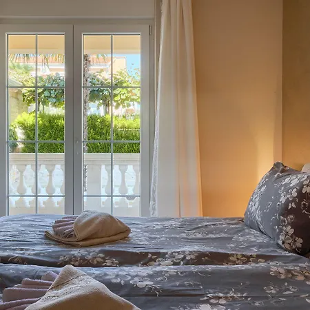 Apartment Idyllisches Mit Mediterranem Garten, Bbq - Nur 15 Minuten Zum Porec